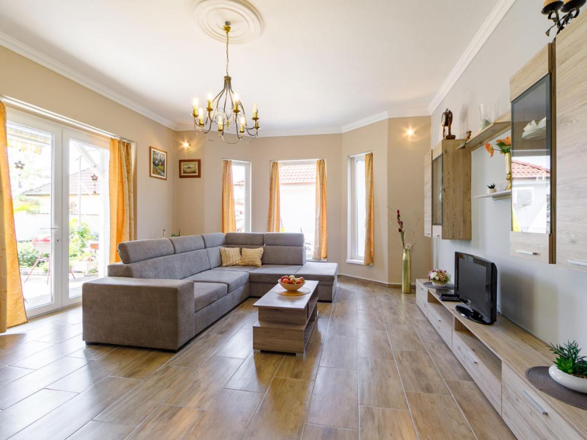 Holiday Home Ildiko By Interhome Balatonlelle Exteriör bild