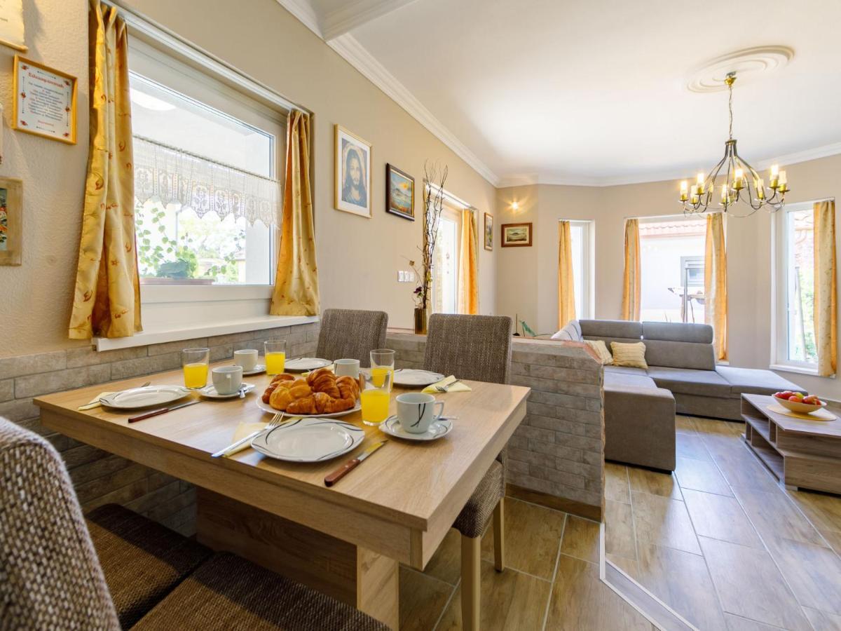 Holiday Home Ildiko By Interhome Balatonlelle Exteriör bild