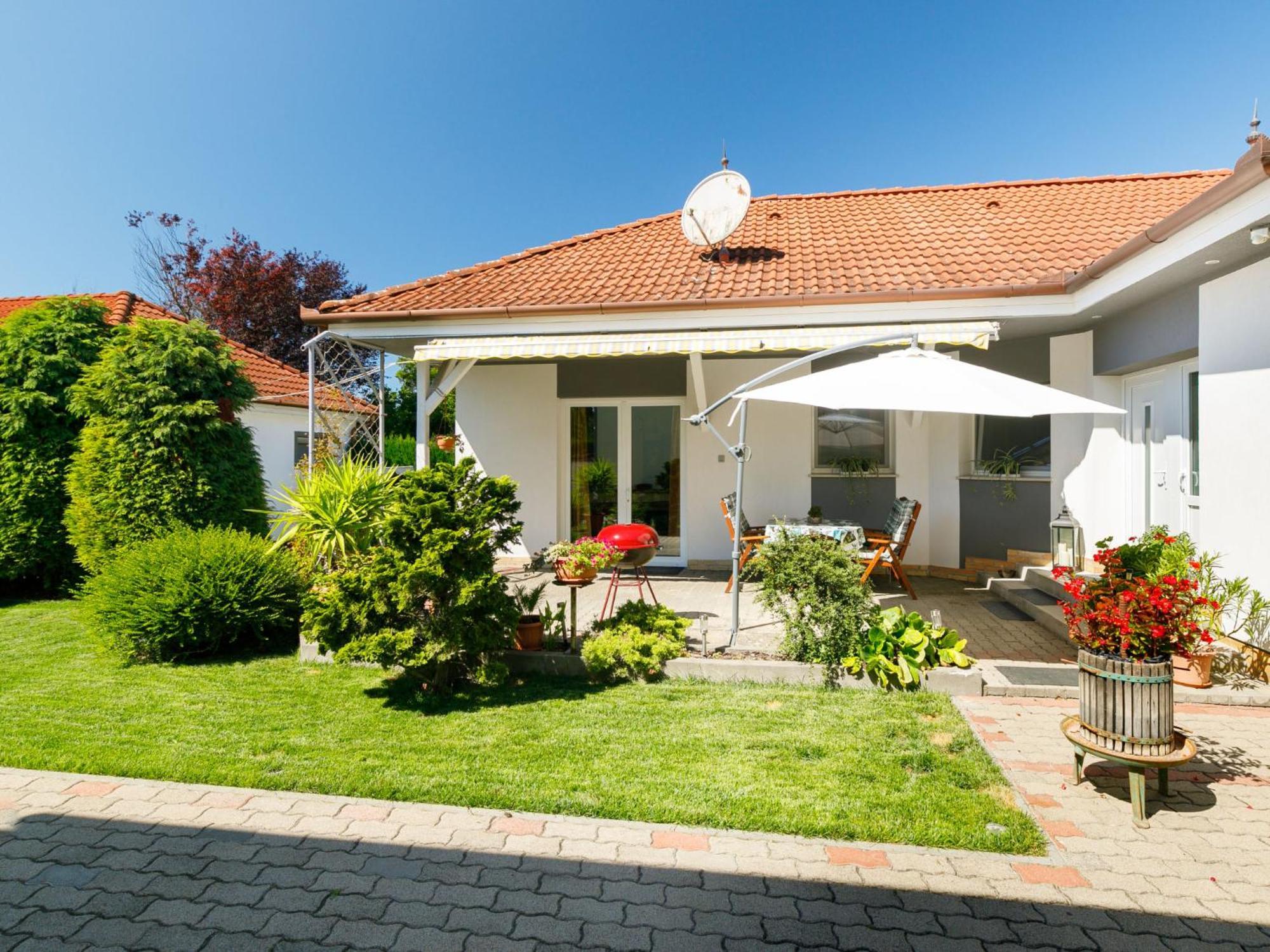 Holiday Home Ildiko By Interhome Balatonlelle Exteriör bild
