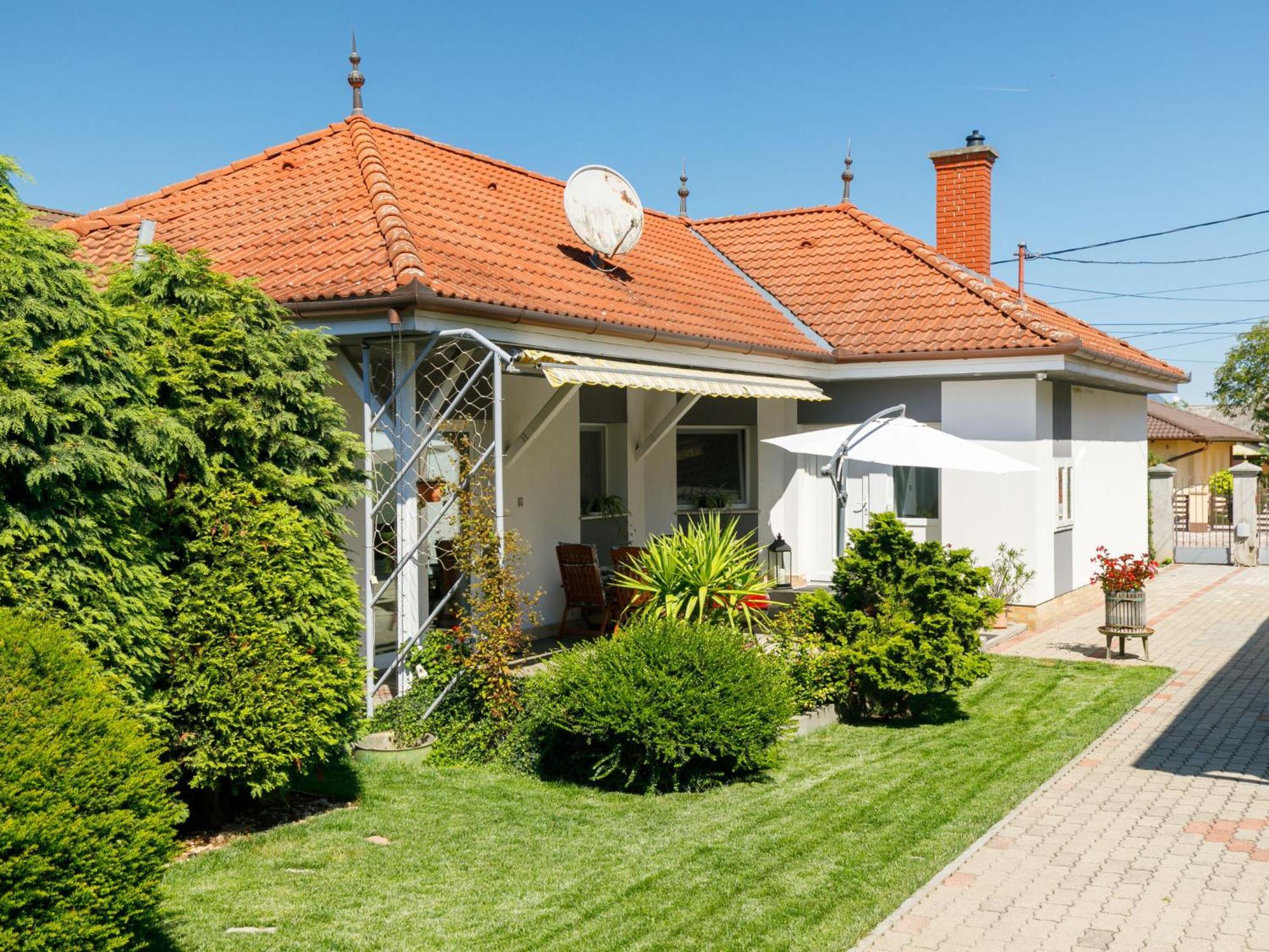 Holiday Home Ildiko By Interhome Balatonlelle Exteriör bild